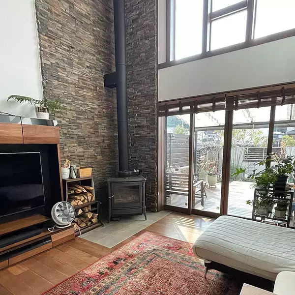 「【写真でルームツアー】山岳リゾートのような開放感と自然を感じる住まい。maimai0110さんのお家をご紹介！」の画像