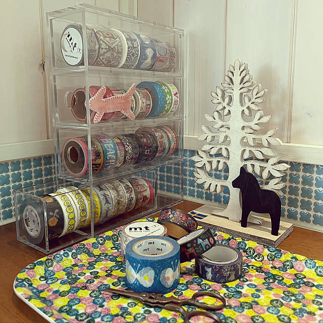 ショーケースみたいで気分が上がる♡無印良品のアクリルアイテムを使ったディスプレイ収納アイデア