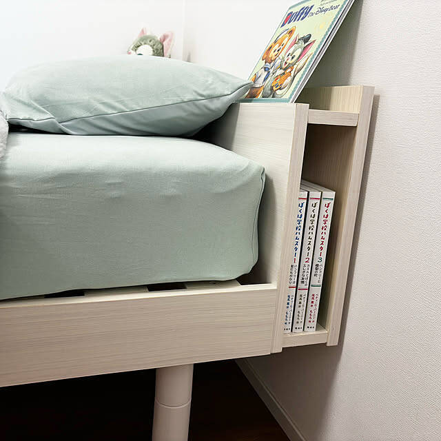 読書好きさん必見の収納アイデア♪お部屋にも暮らしにもしっくりとなじむ本棚のコーディネート実例
