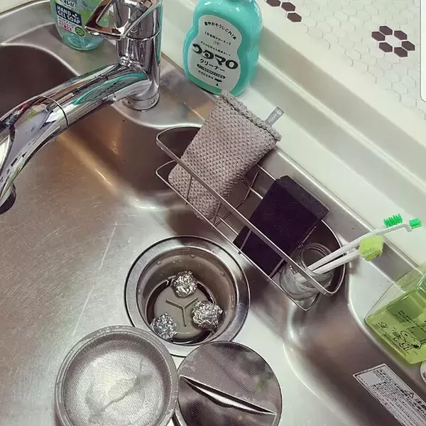 「もうニオイも汚れも怖くない！シンク周りの効果的なお掃除方法」の画像