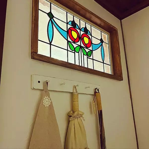 DIYで自分好みに☆光と色が美しいステンドグラスのある暮らし 