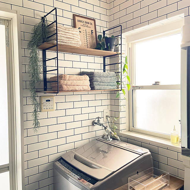 スペースの悩みをスッキリ解決！洗濯機上が便利になる収納アイデアと暮らしを整える実例集