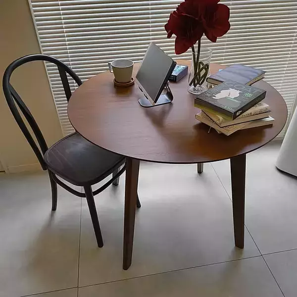 「LOWYAの家具を取り入れてインテリアを垢抜けさせる！RoomClipユーザーさんの実例からおすすめをご紹介」の画像