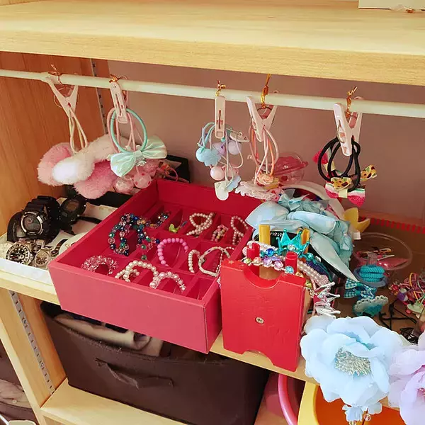 「整理整頓に役立つアイデア☆おすすめの小物の収納テクニック」の画像