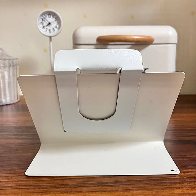 「ブックスタンドでつくる、ゲームコントローラー用スタンド」 by samanthakitchenさん