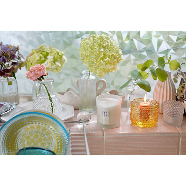 洗練されたデザインと涼しげな透明感がたまらない♪イッタラのガラスアイテム