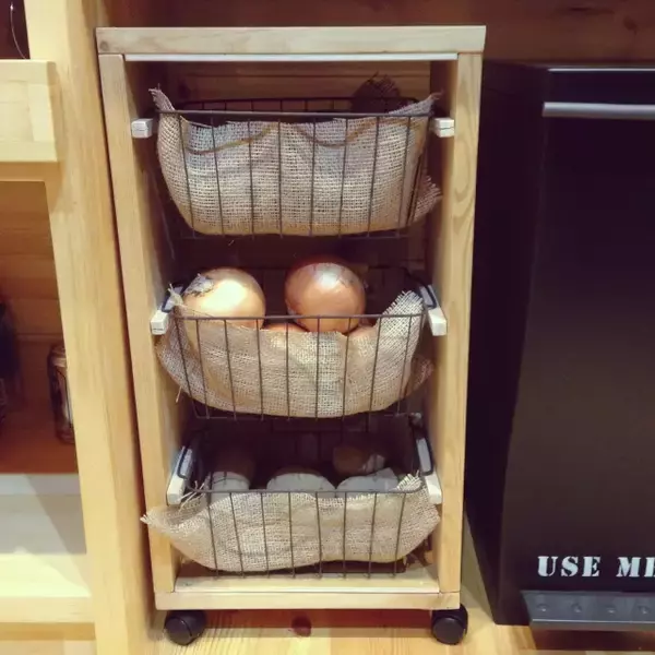 「快適キッチンはDIYで実現する～キッチンラック～」の画像