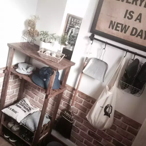 「ひとりで靴のお片付けができる☆子どもの靴置きをDIYしよう」の画像