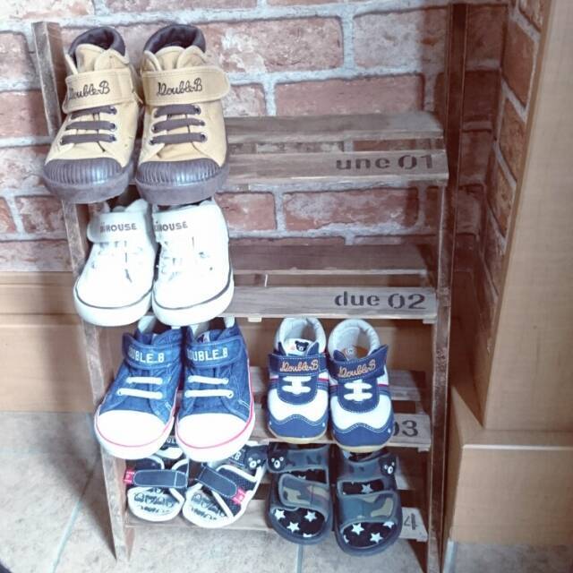 ひとりで靴のお片付けができる☆子どもの靴置きをDIYしよう
