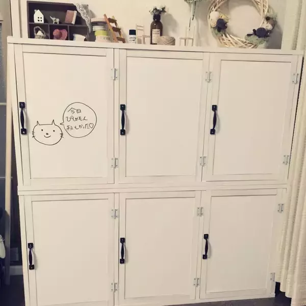 「カラーボックスを使ってリメイクを楽しむ10のアイデア」の画像