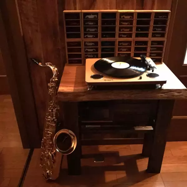 「音楽は、一生の趣味！楽器をインテリアに活用しよう」の画像