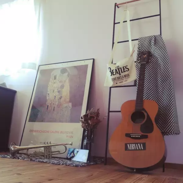 「音楽は、一生の趣味！楽器をインテリアに活用しよう」の画像