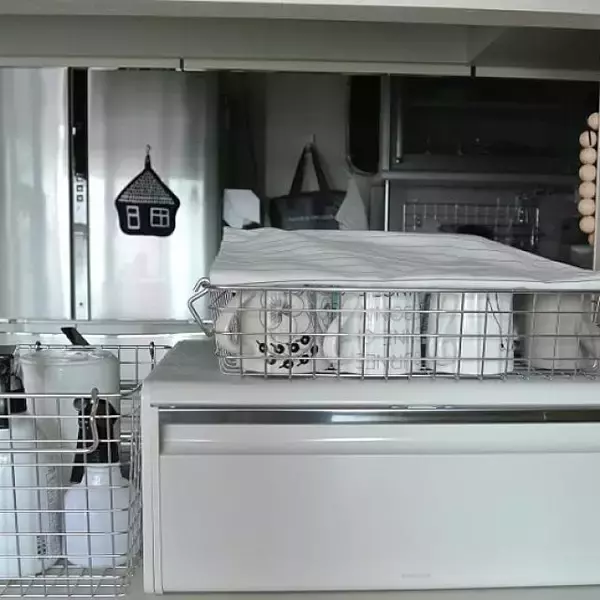 「無印良品ワイヤーバスケットでキッチンをスッキリ」の画像