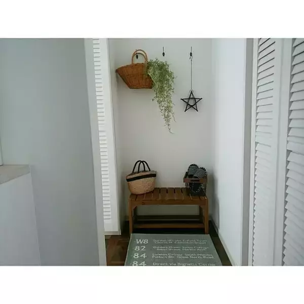 「お庭以外でも大活躍♡室内で使うニトリのガーデンベンチ」の画像