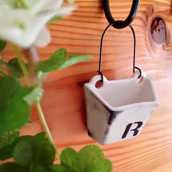 「100円に見えない！100均で手に入る陶器系雑貨たち」の画像