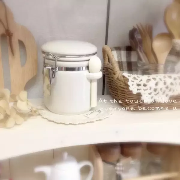 「100円に見えない！100均で手に入る陶器系雑貨たち」の画像