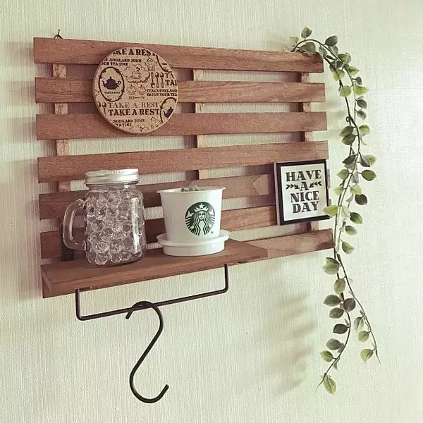 「全部100均アイテム☆カフェ風リビングの作り方」の画像