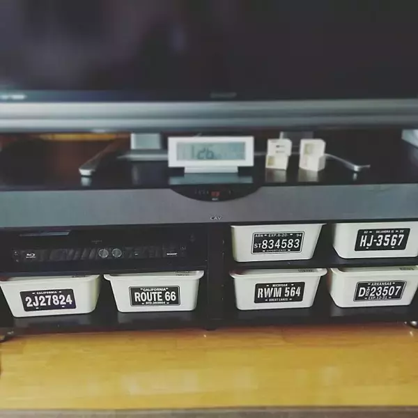 「各シーンでマルチに活躍！ダイソーのフタ付きボックス実例」の画像