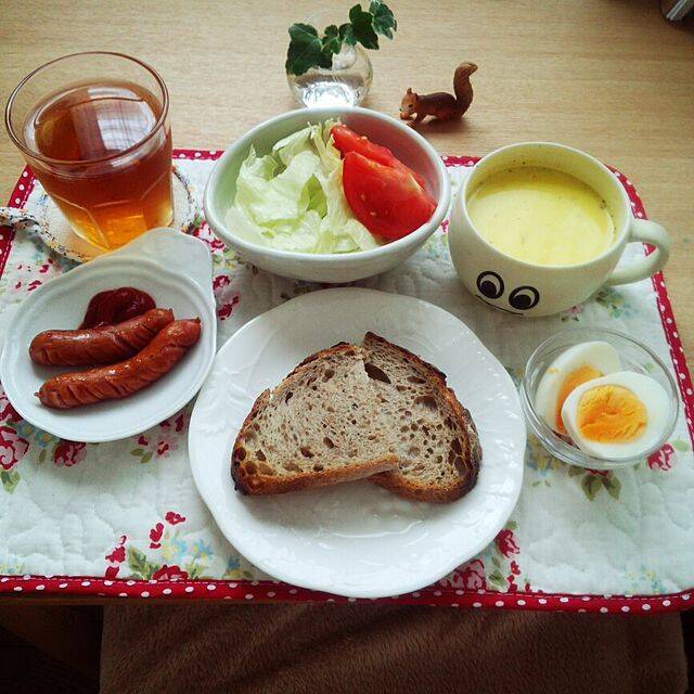 元気な朝に♪テーブルコーディネートに使える100均食器