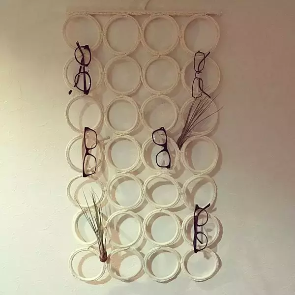 「シンプル&モダンな北欧家具IKEAの人気のハンガーラック」の画像