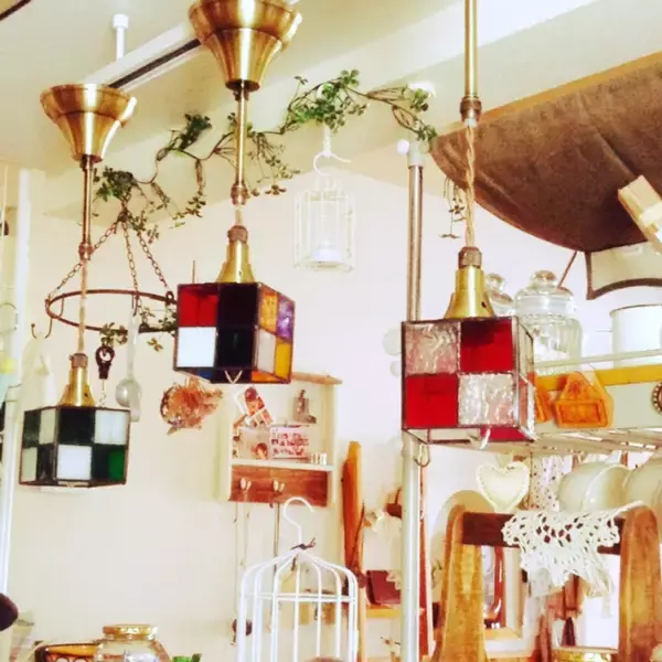 「透明感が魅力！インテリアとしてガラスを取り入れたお部屋10選」の画像