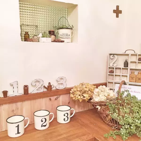 「透明感が魅力！インテリアとしてガラスを取り入れたお部屋10選」の画像