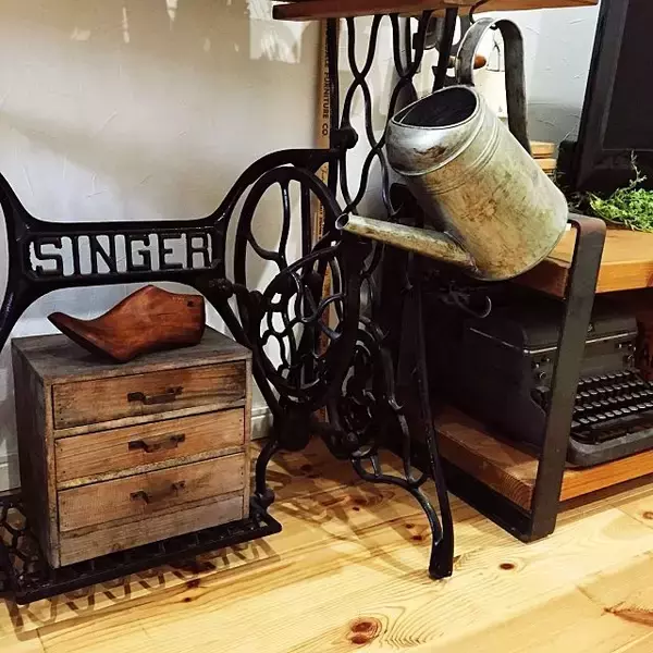 「こんな使い方があるなんて！絵になるIKEAのじょうろたち」の画像