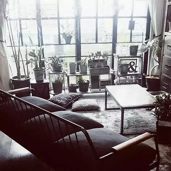 「憧れの海外風の格子窓をつけてみませんか？リメイク&DIY」の画像