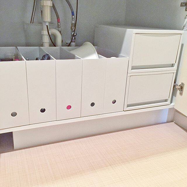 簡単スッキリ！バスルーム収納にはファイルボックス！