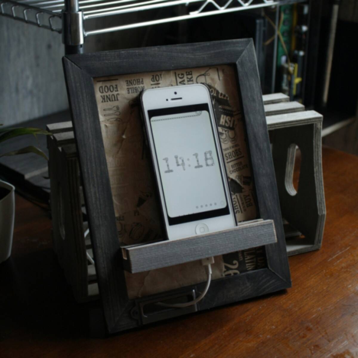 意外なものも使える セリアアイテムで作るスマホスタンド 17年8月18日 エキサイトニュース