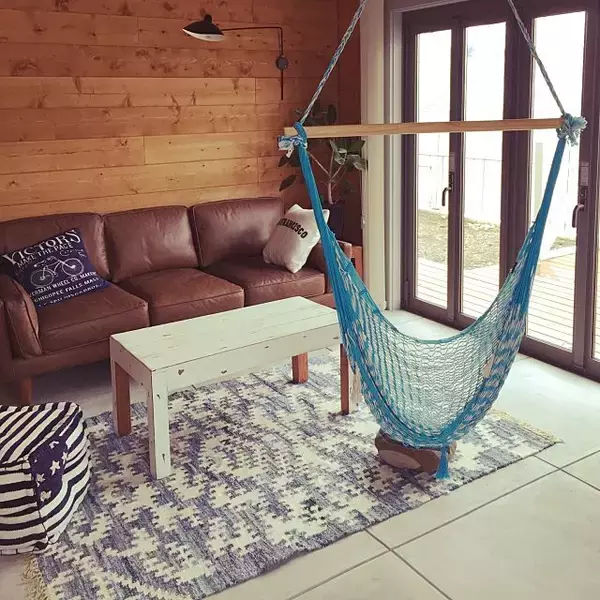 「自然素材が落ち着く♡ログハウスで叶える夢のスローライフ」の画像