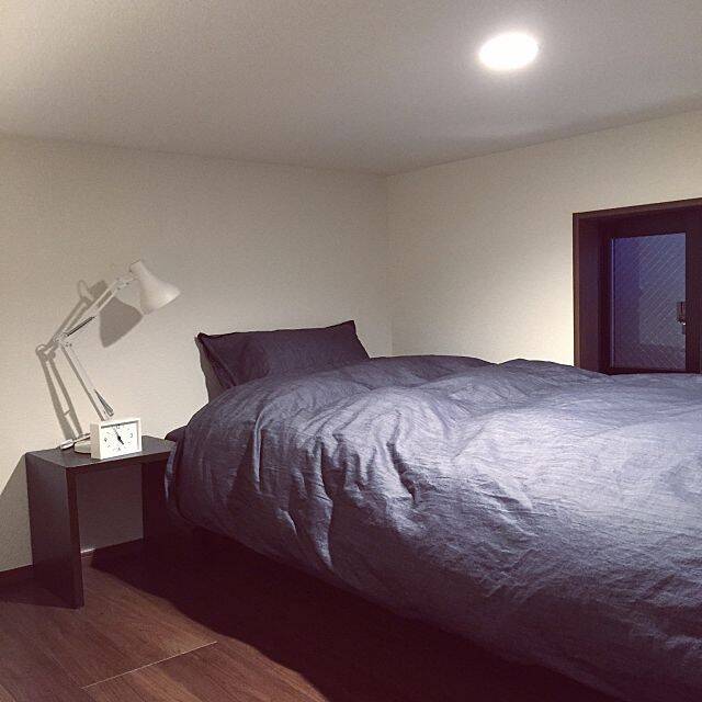 物語の一場面みたい！無印良品の公園の時計と駅の時計