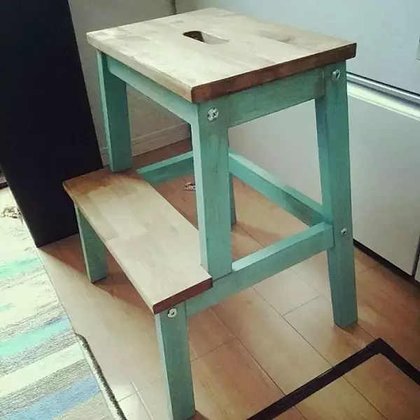 「こんな使い方があった！IKEAのステップスツール　BEKVÄM」の画像