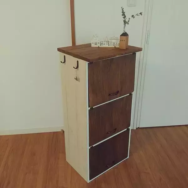 「個性が光る！場所別にいろいろなオリジナル扉をDIYしよう」の画像