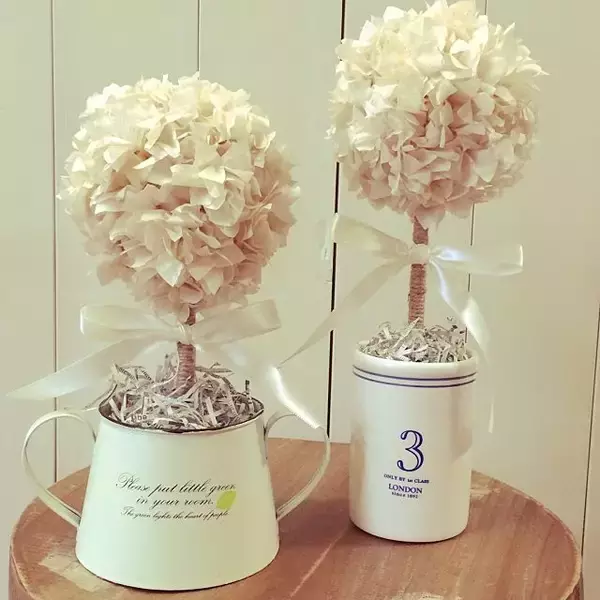 「ペーパーナプキンなどの紙を使って！手作りの飾りいろいろ」の画像