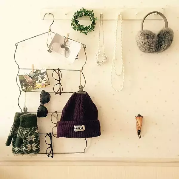 「インテリアとしても楽しめる♪メガネの見せる収納アイデア」の画像