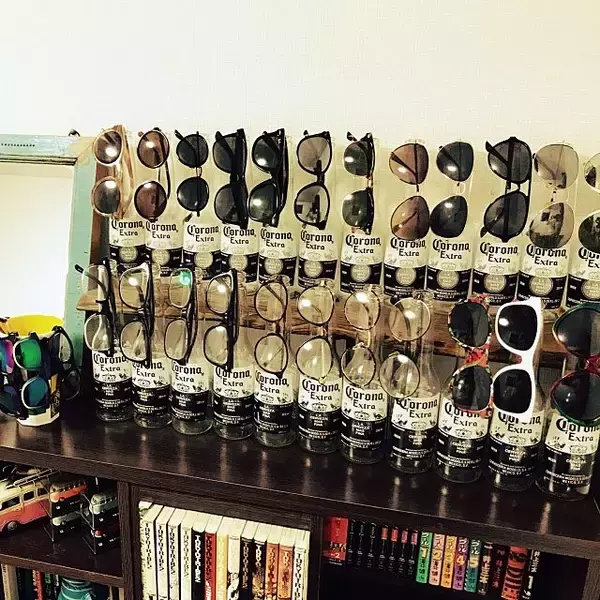 「インテリアとしても楽しめる♪メガネの見せる収納アイデア」の画像