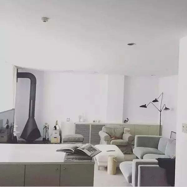 「この眺めは日本じゃない！海外のようなハイセンスリビング」の画像