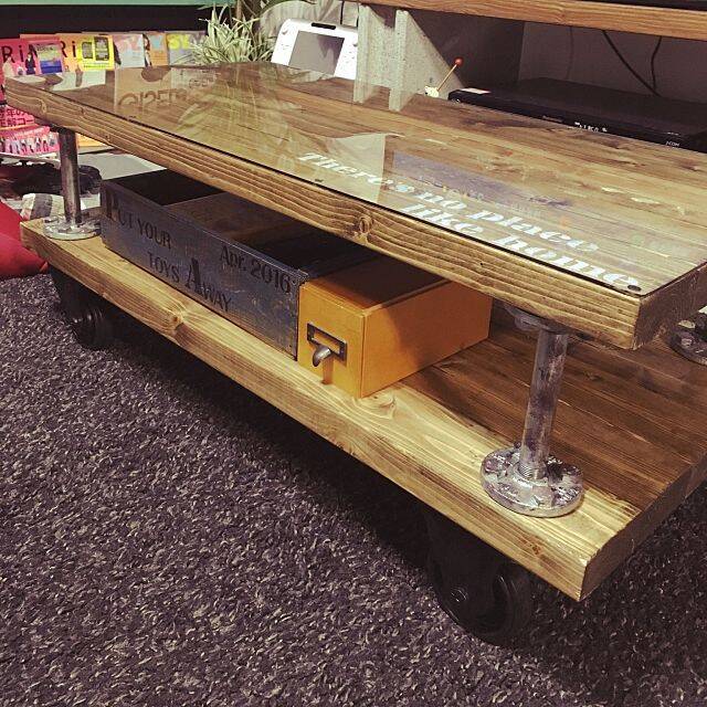 DIYに慣れてきたら挑戦したい!!主役級なローテーブル実例集