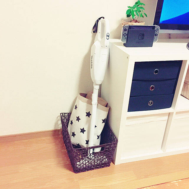 小さな隙間に収納できちゃう マキタのコードレス掃除機 17年10月25日 エキサイトニュース