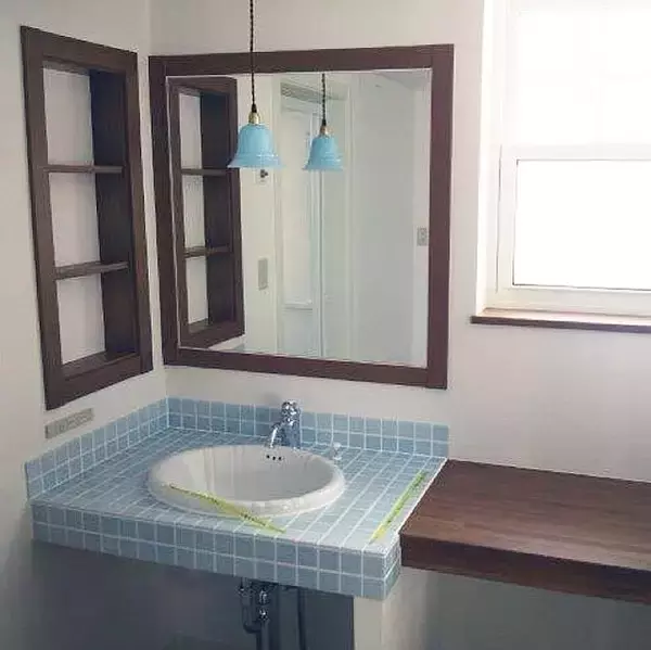 「無条件にリラックスできる色♪アースカラーの取り入れ方」の画像