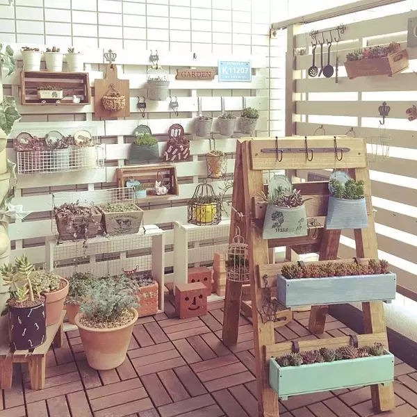 「お部屋を芸術的にセンスアップ！イーゼルのDIY&アレンジ術」の画像