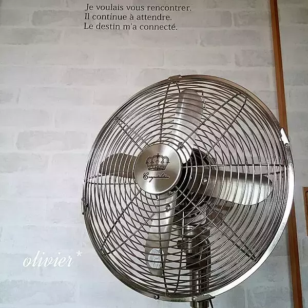 「英字ステッカーはこう使う！知っておくべき11のアイデア」の画像