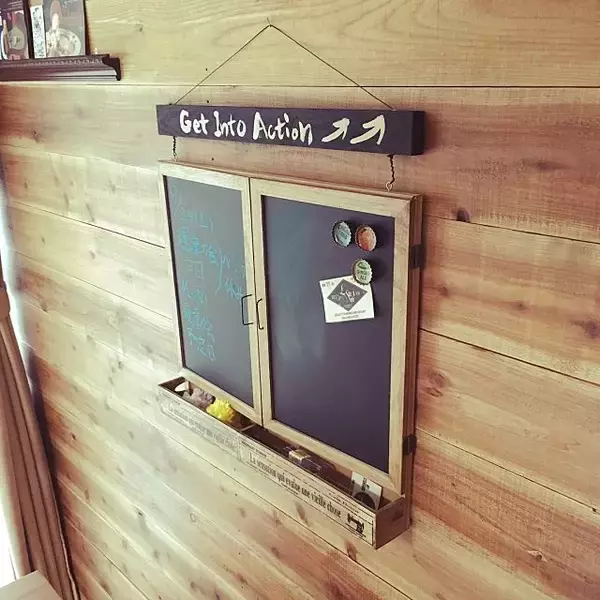 「実用的DIYがおすすめ♪コルクボードが収納アイテムに変身」の画像