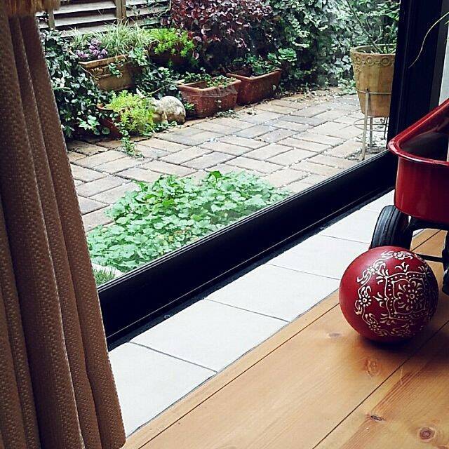 毎年やってくる冬の悩み！窓の結露はアイデアで楽しく防ぐ