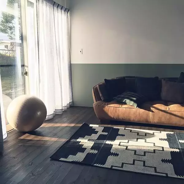 「自宅でリラックス空間♪即実践したいヨガスペースの作り方」の画像