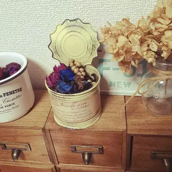 「色と香りで華やかな空間を演出♪ダイソーのポプリの飾り方」の画像