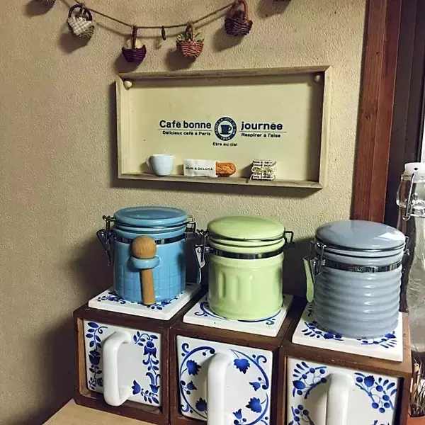 「どの素材もいい！ダイソーキャニスターの使いやすさを紹介」の画像