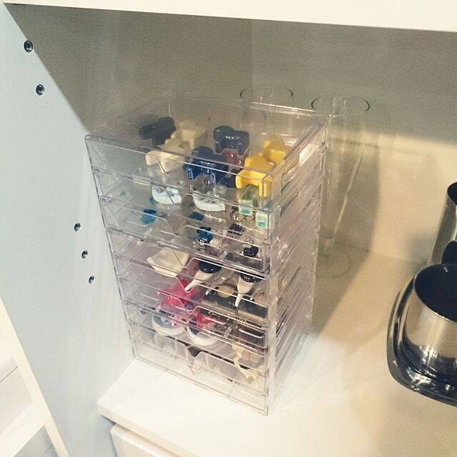 整理しやすい！ダイソーのクリアケースでディスプレイ収納