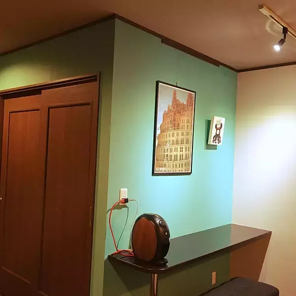 「飾る・吊るす収納にも！ピクチャーレールのナイスな活用術」の画像